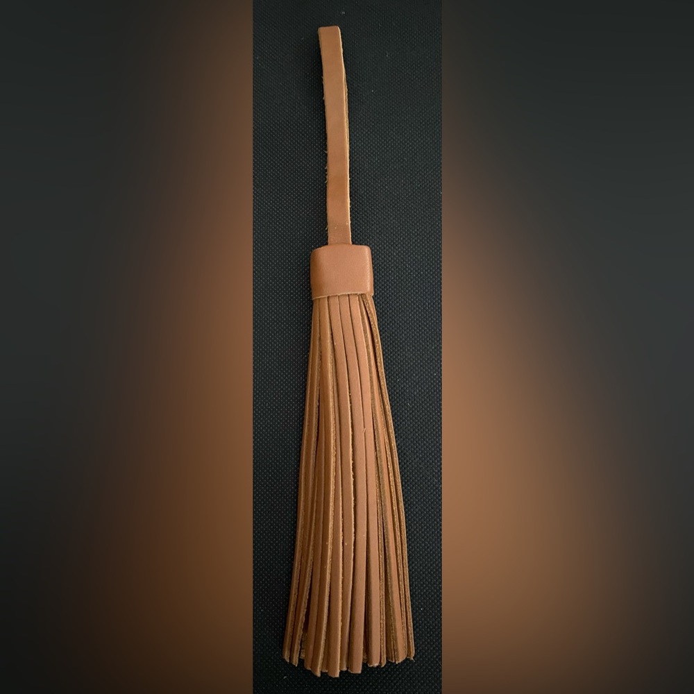 Portland Leather Goods Jumbo leather tassel - Honey.